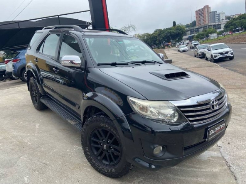 hilux sw4 3.0 srv 4x4 7 lugares 16v turbo intercooler diesel 4p automatico 2013 caxias do sul