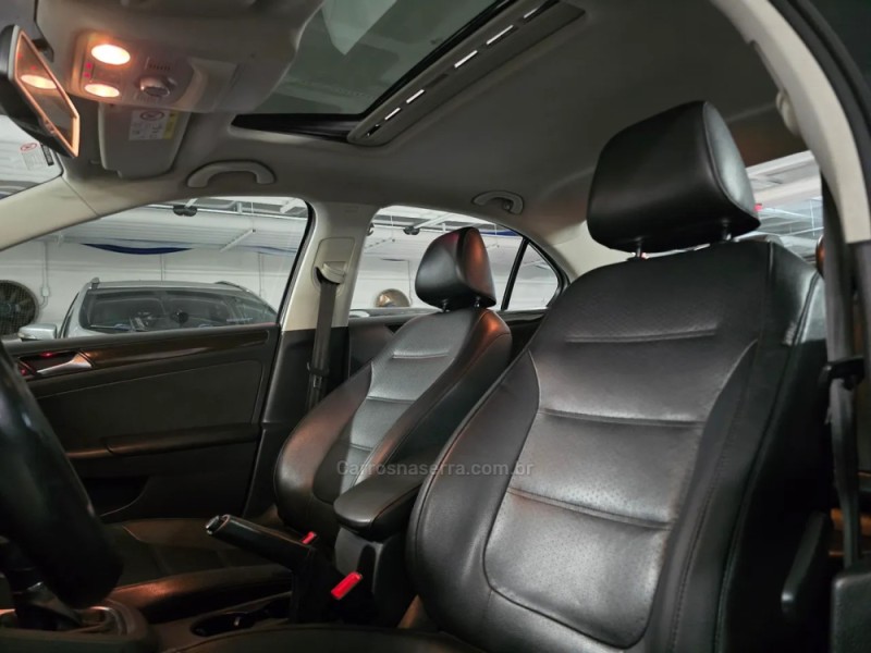 JETTA 2.0 COMFORTLINE FLEX 4P TIPTRONIC - 2016 - PORTO ALEGRE