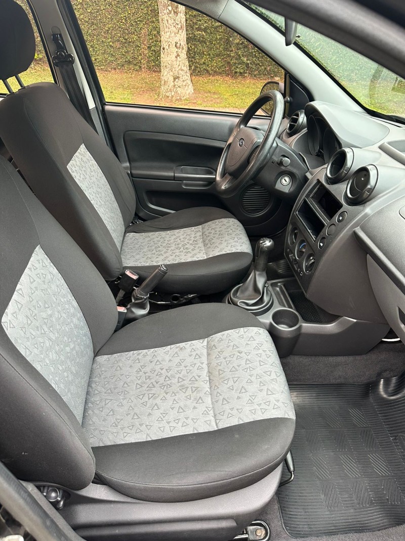 FIESTA 1.6 MPI SEDAN 8V FLEX 4P MANUAL - 2012 - CAXIAS DO SUL