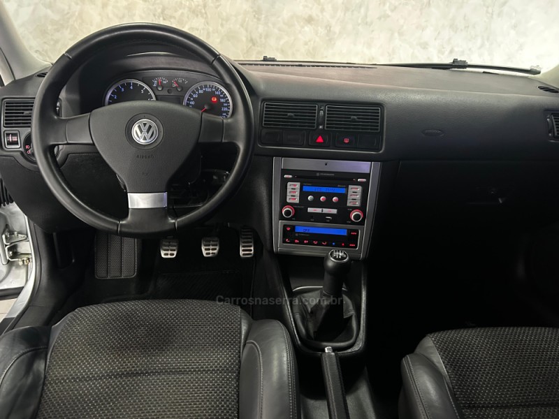 GOLF 1.6 MI SPORTLINE 8V FLEX 4P MANUAL - 2010 - CAXIAS DO SUL