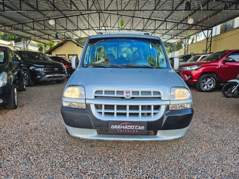 DOBLÓ 1.8 MPI ELX 8V FLEX 4P MANUAL - 2009 - CANELA