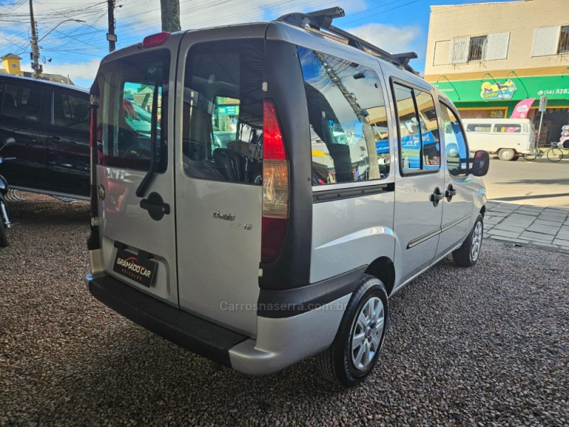 DOBLÓ 1.8 MPI ELX 8V FLEX 4P MANUAL - 2009 - CANELA