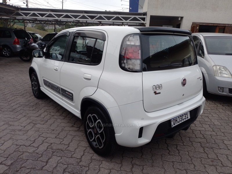 UNO 1.4 SPORTING 8V FLEX 4P MANUAL - 2015 - BENTO GONçALVES