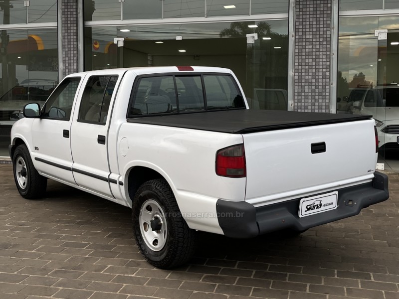 S10 2.8 4X2 CD 12V TURBO INTERCOOLER DIESEL 4P MANUAL - 2000 - VACARIA