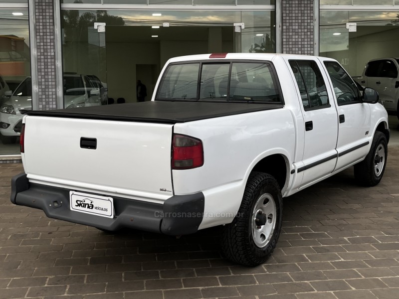 S10 2.8 4X2 CD 12V TURBO INTERCOOLER DIESEL 4P MANUAL - 2000 - VACARIA