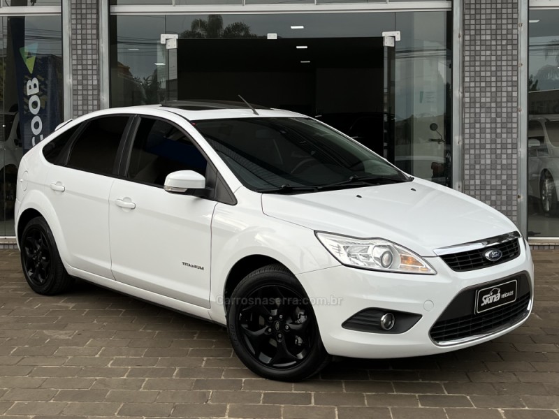 FOCUS 2.0 TITANIUM HATCH 16V FLEX 4P MANUAL - 2012 - VACARIA