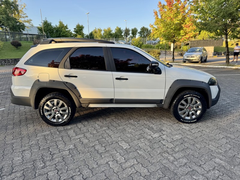 PALIO 1.8 MPI ADVENTURE WEEKEND 16V FLEX 4P MANUAL - 2015 - CAXIAS DO SUL