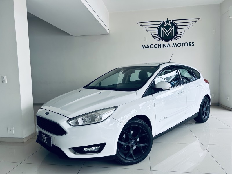 FOCUS 2.0 SE PLUS 16V FLEX 4P AUTOMÁTICO - 2017 - CAXIAS DO SUL