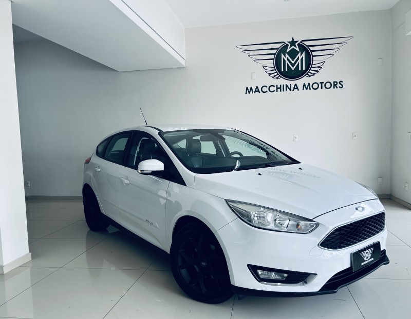 focus 2.0 se plus 16v flex 4p automatico 2017 caxias do sul