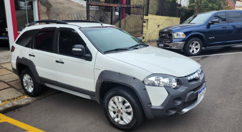 PALIO 1.8 MPI ADVENTURE WEEKEND 8V FLEX 4P AUTOMATIZADO - 2014 - VERANóPOLIS