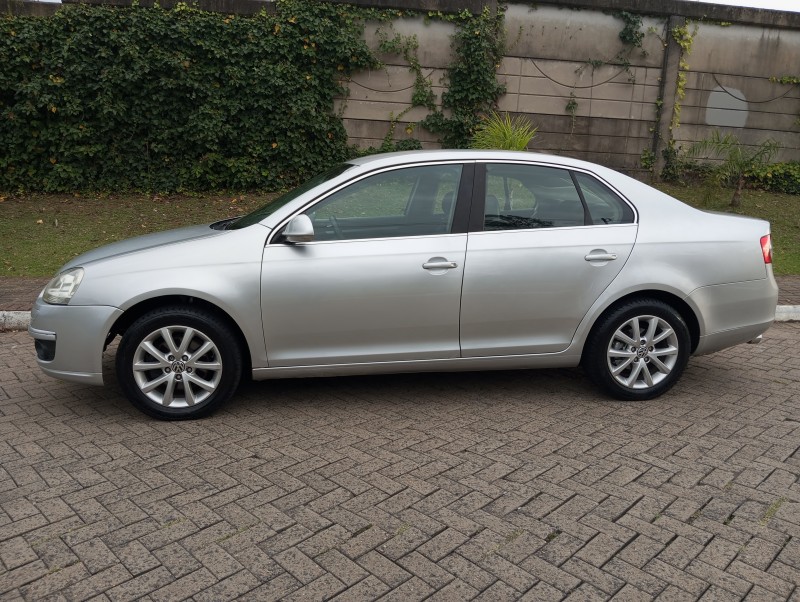 JETTA 2.5 I 20V 170CV GASOLINA 4P TIPTRONIC - 2007 - CAXIAS DO SUL