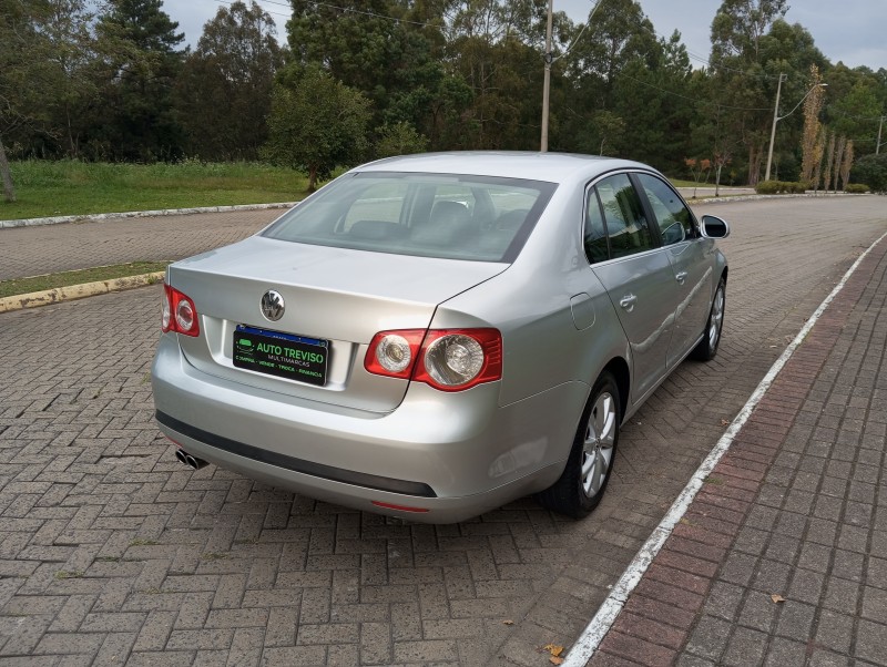JETTA 2.5 I 20V 170CV GASOLINA 4P TIPTRONIC - 2007 - CAXIAS DO SUL