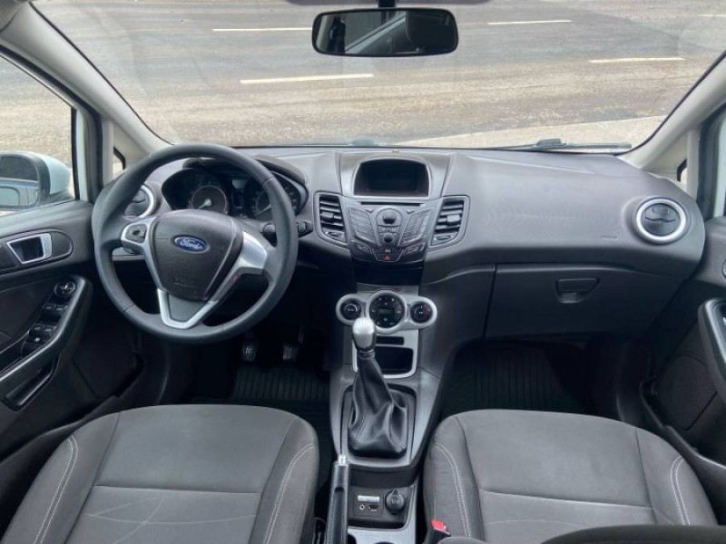 FIESTA 1.6 SE HATCH 16V FLEX 4P MANUAL - 2014 - CAXIAS DO SUL