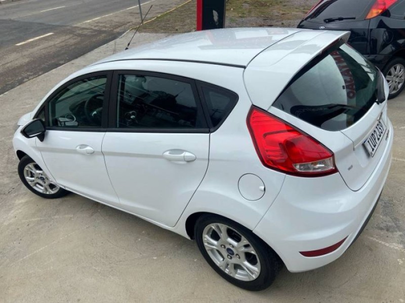 FIESTA 1.6 SE HATCH 16V FLEX 4P MANUAL - 2014 - CAXIAS DO SUL