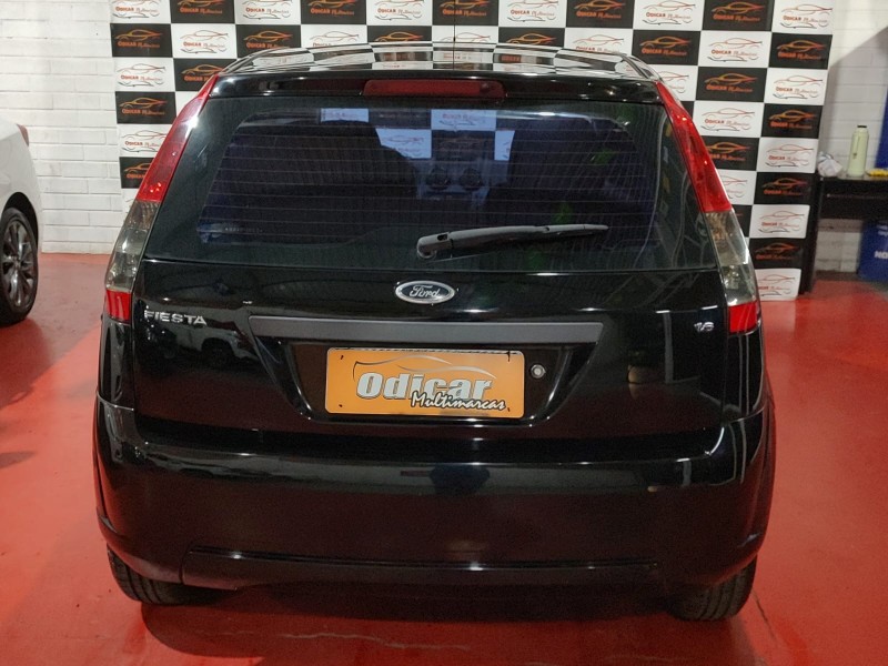 FIESTA 1.6 MPI CLASS HATCH 8V FLEX 4P MANUAL - 2011 - CAXIAS DO SUL