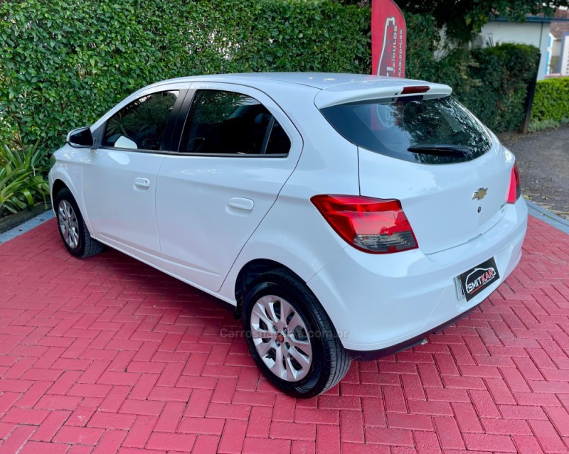 ONIX 1.4 MPFI LT 8V FLEX 4P AUTOMÁTICO - 2015 - ROLANTE