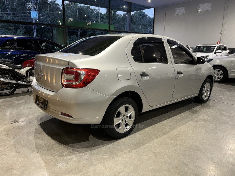 LOGAN 1.0 AUTHENTIQUE 16V FLEX 4P MANUAL - 2015 - CAXIAS DO SUL