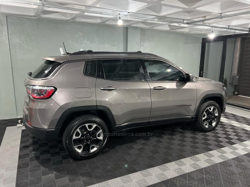 COMPASS 2.0 16V DIESEL TRAILHAWK 4X4 AUTOMÁTICO - 2018 - BENTO GONçALVES
