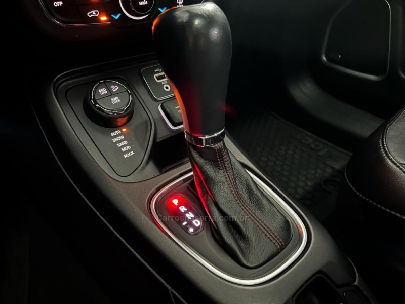 COMPASS 2.0 16V DIESEL TRAILHAWK 4X4 AUTOMÁTICO - 2018 - BENTO GONçALVES