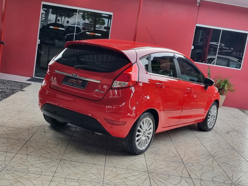 FIESTA 1.6 TITANIUM HATCH 16V FLEX 4P AUTOMÁTICO - 2014 - CAXIAS DO SUL