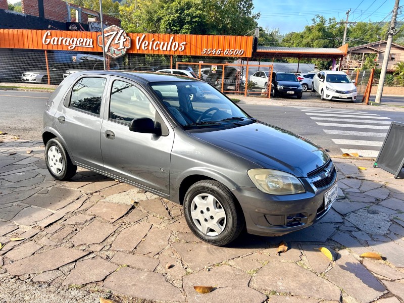 CELTA 1.0 MPFI LS 8V FLEX 4P MANUAL - 2012 - TRêS COROAS