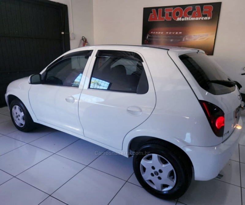 CELTA 1.0 MPFI LT 8V FLEX 4P MANUAL - 2013 - CAMPO BOM
