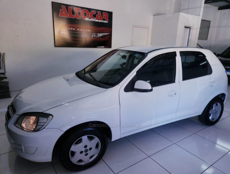 CELTA 1.0 MPFI LT 8V FLEX 4P MANUAL