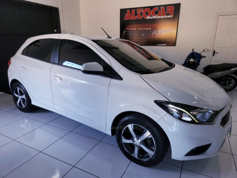 ONIX 1.4 MPFI LTZ 8V FLEX 4P MANUAL - 2018 - CAMPO BOM