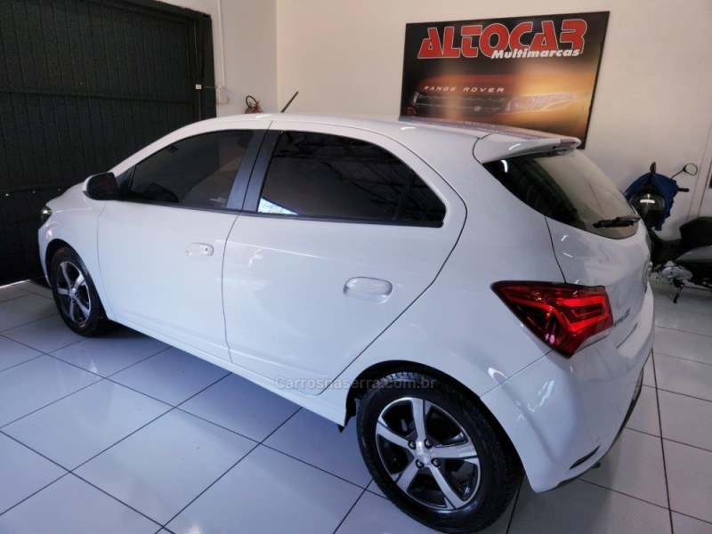 ONIX 1.4 MPFI LTZ 8V FLEX 4P MANUAL - 2018 - CAMPO BOM