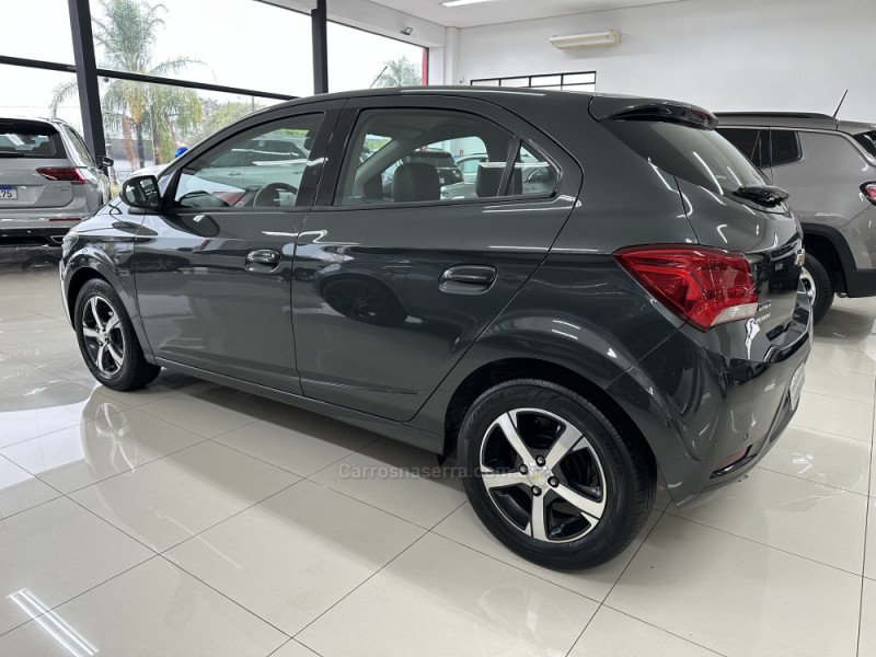 ONIX 1.4 MPFI LTZ 8V FLEX 4P AUTOMÁTICO - 2019 - CHARQUEADAS