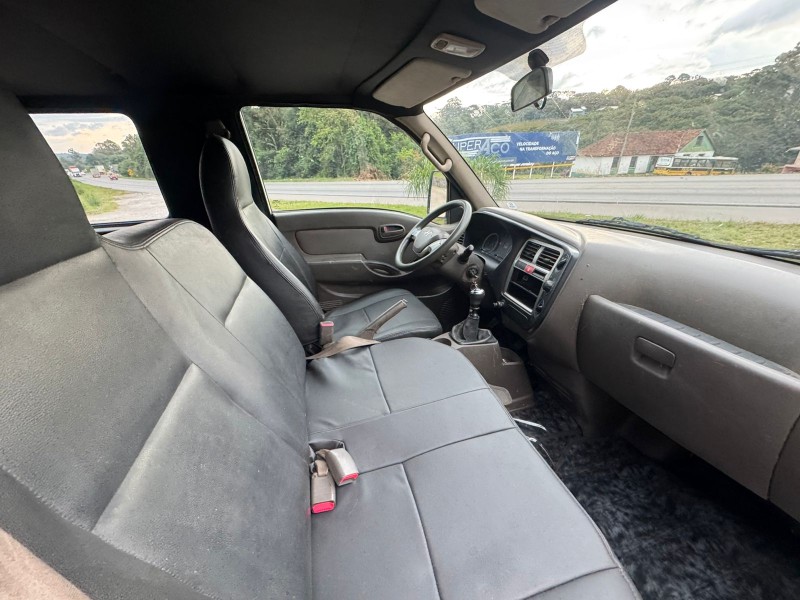 HR 2.5 TCI HD LONGO COM CAÇAMBA 4X2 8V 97CV TURBO INTERCOOLER DIESEL 2P MANUAL - 2014 - CAXIAS DO SUL