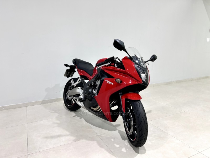 CBR 600F  - 2015 - BENTO GONçALVES