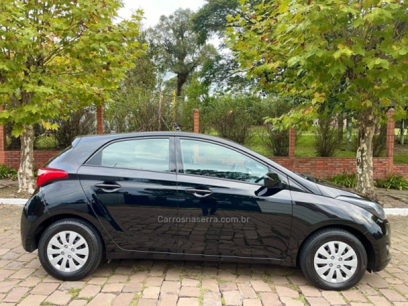 HB20 1.6 COMFORT PLUS 16V FLEX 4P MANUAL - 2015 - BENTO GONçALVES