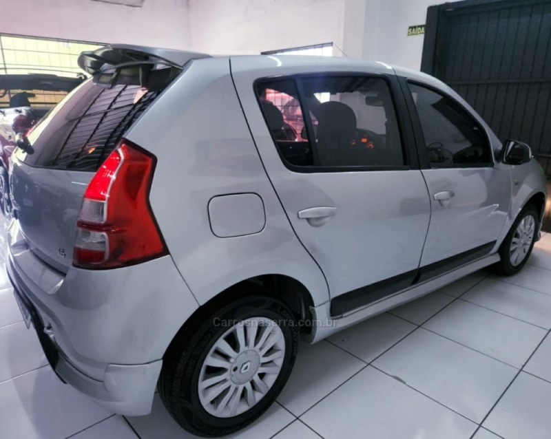 SANDERO 1.6 PRIVILÉGE 16V FLEX 4P MANUAL - 2013 - CAMPO BOM