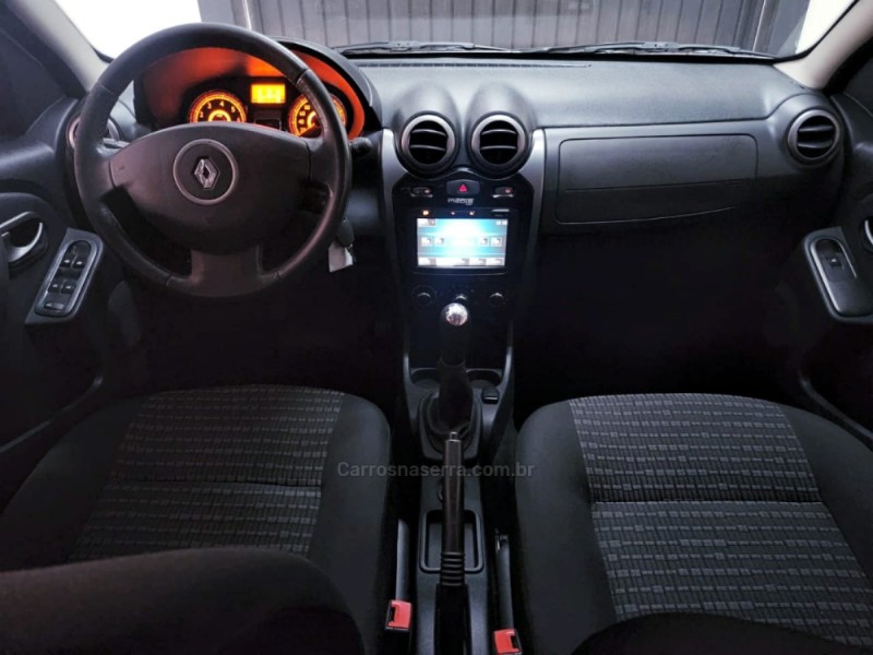 SANDERO 1.6 PRIVILÉGE 16V FLEX 4P MANUAL - 2013 - CAMPO BOM