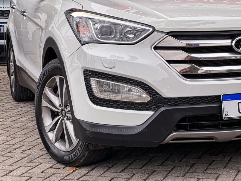 SANTA FÉ 3.3 MPFI 4X4 7 LUGARES V6 270CV GASOLINA 4P AUTOMÁTICO - 2015 - CANELA