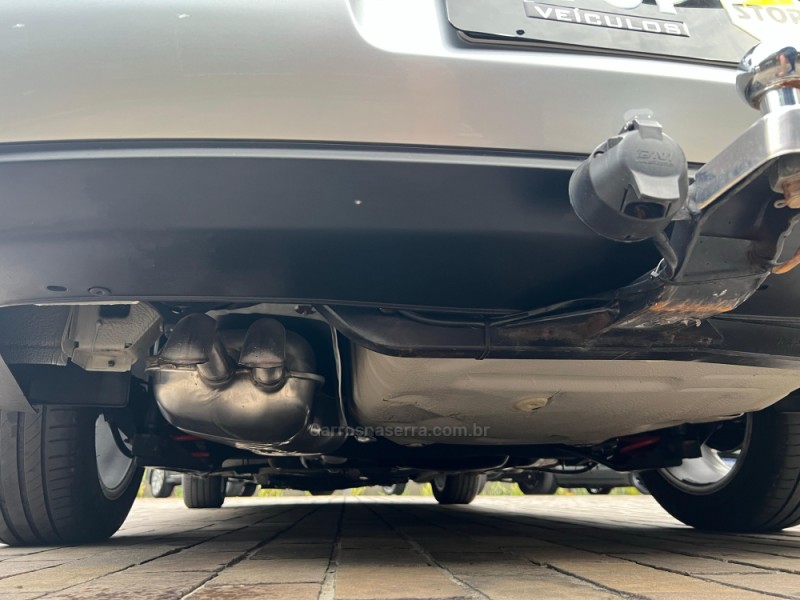 BORA 2.0 MI 8V FLEX 4P MANUAL - 2008 - DOIS IRMãOS