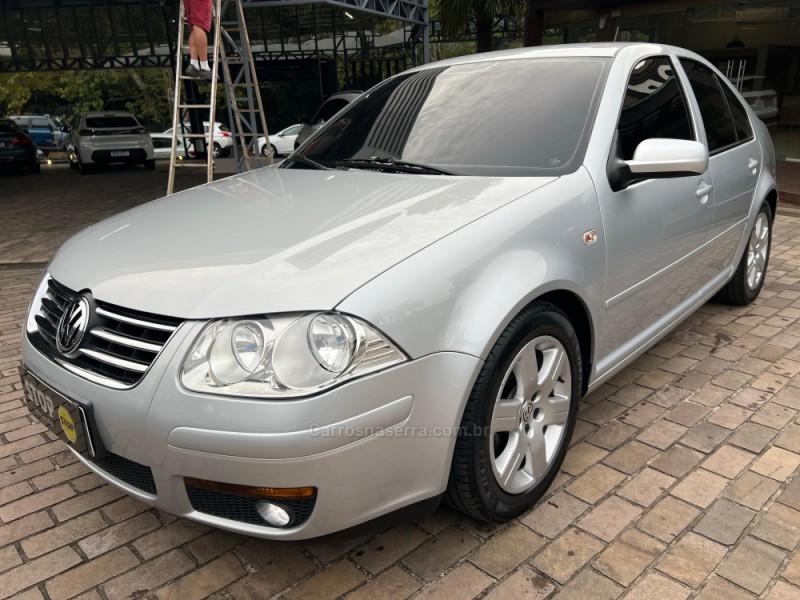 BORA 2.0 MI 8V FLEX 4P MANUAL - 2008 - DOIS IRMãOS