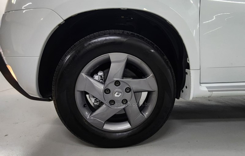 DUSTER 2.0 DYNAMIQUE 4X2 16V FLEX 4P AUTOMÁTICO - 2015 - BENTO GONçALVES