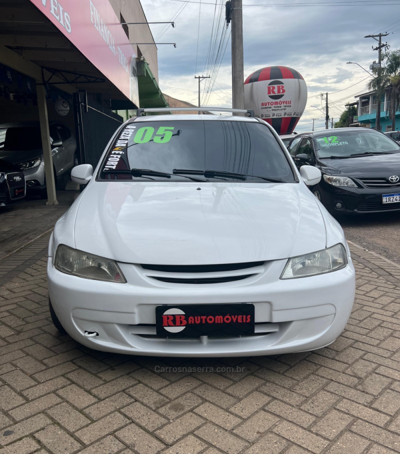 CELTA 1.0 MPFI VHC SUPER 8V GASOLINA 4P MANUAL - 2005 - PAROBé