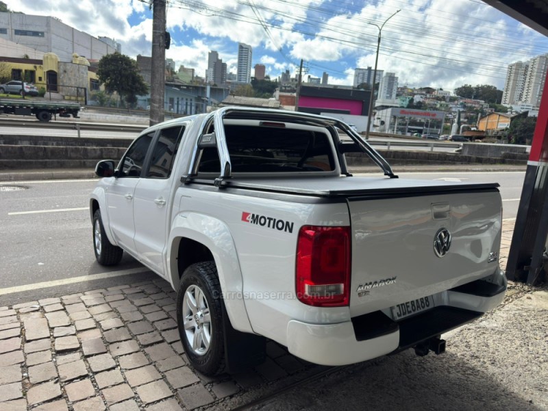 AMAROK 2.0 TRENDLINE 4X4 CD 16V TURBO INTERCOOLER DIESEL 4P MANUAL - 2013 - CAXIAS DO SUL