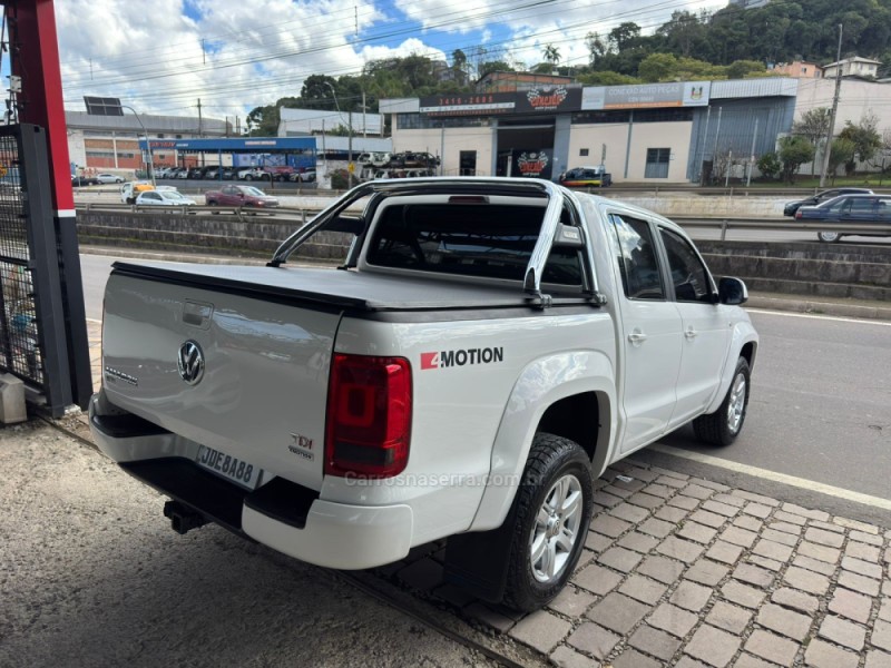 AMAROK 2.0 TRENDLINE 4X4 CD 16V TURBO INTERCOOLER DIESEL 4P MANUAL - 2013 - CAXIAS DO SUL