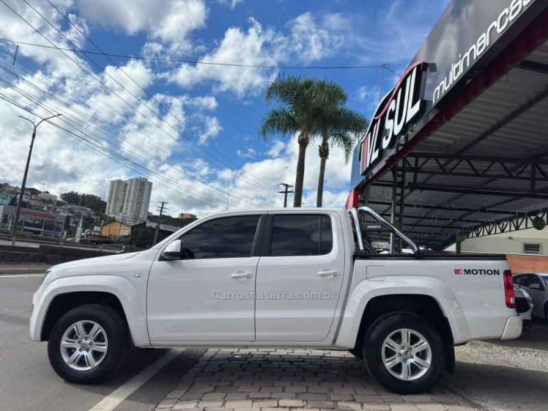 AMAROK 2.0 TRENDLINE 4X4 CD 16V TURBO INTERCOOLER DIESEL 4P MANUAL - 2013 - CAXIAS DO SUL