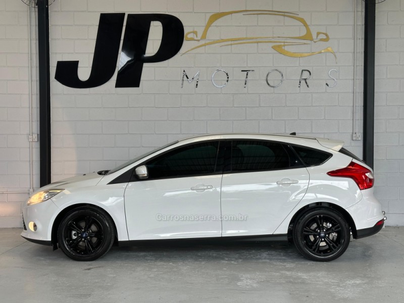 FOCUS 1.6 SE 16V FLEX 4P AUTOMÁTICO - 2015 - NOVO HAMBURGO