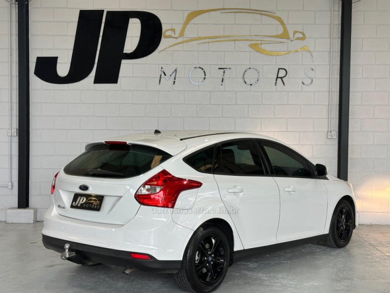 FOCUS 1.6 SE 16V FLEX 4P AUTOMÁTICO - 2015 - NOVO HAMBURGO