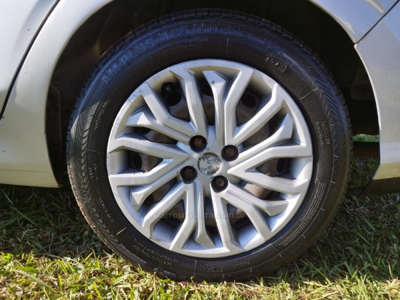 CRONOS 1.3 DRIVE 8V FLEX 4P MANUAL - 2019 - NOVO HAMBURGO