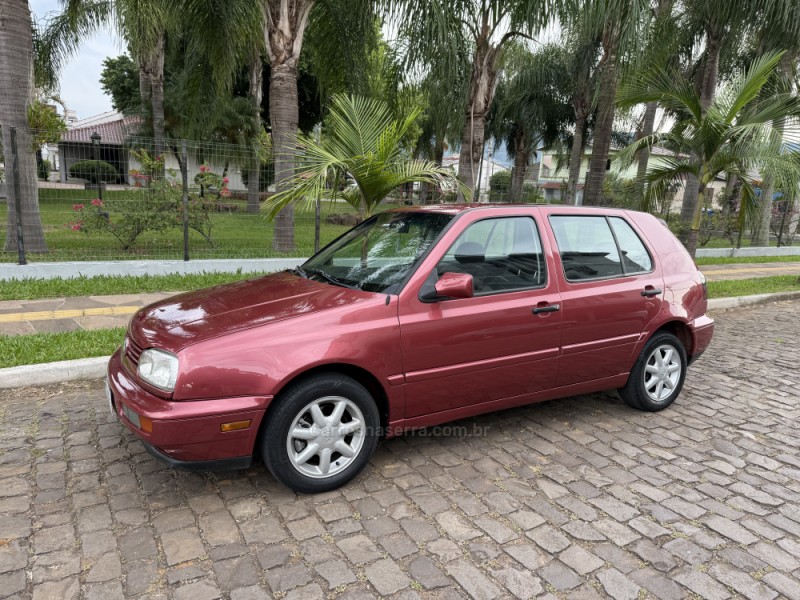 GOLF 