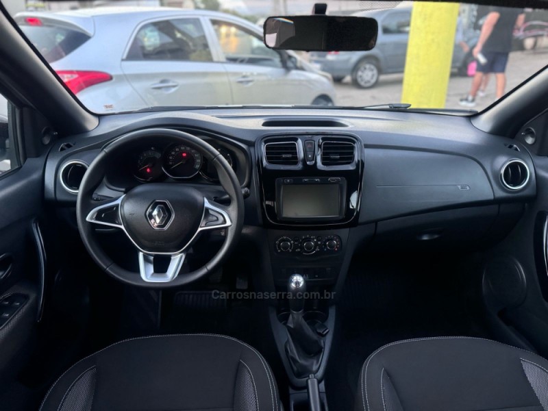 LOGAN 1.0 LIFE 12V FLEX 4P MANUAL - 2024 - PORTãO