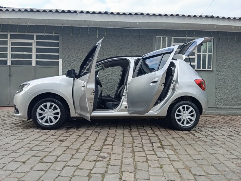 SANDERO 1.6 EXPRESSION 8V FLEX 4P MANUAL - 2019 - CAXIAS DO SUL