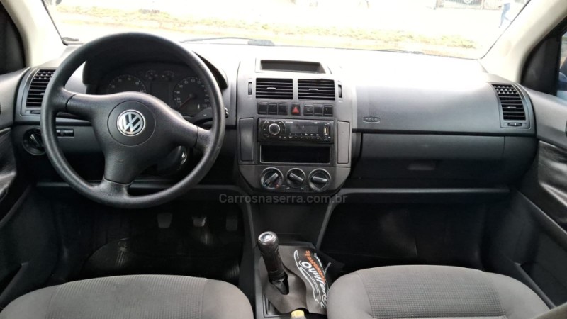 POLO 1.6 MI 8V GASOLINA 4P MANUAL - 2003 - CAXIAS DO SUL